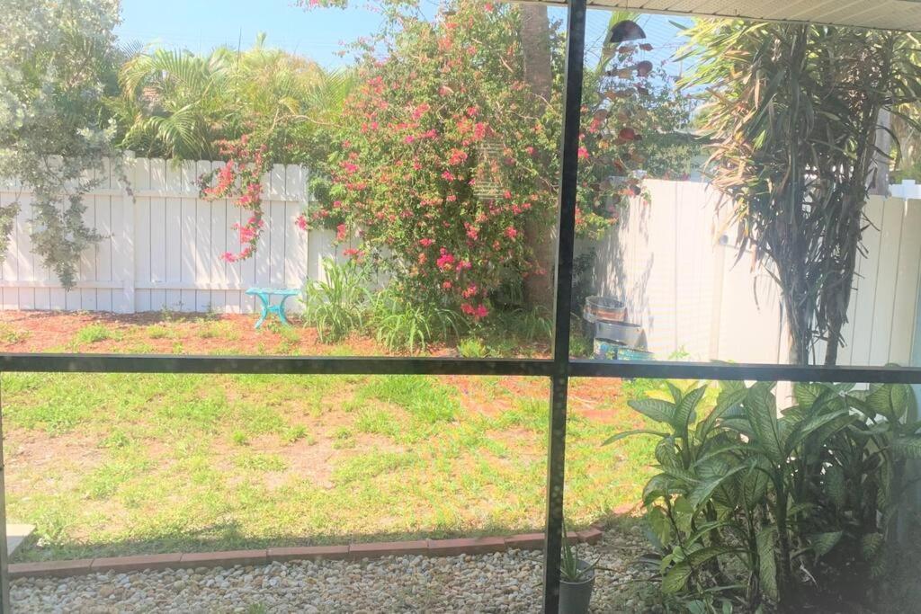 Bright And Beachy 2Bed 1Bath Home - Unit 210 Cocoa Beach Eksteriør bilde