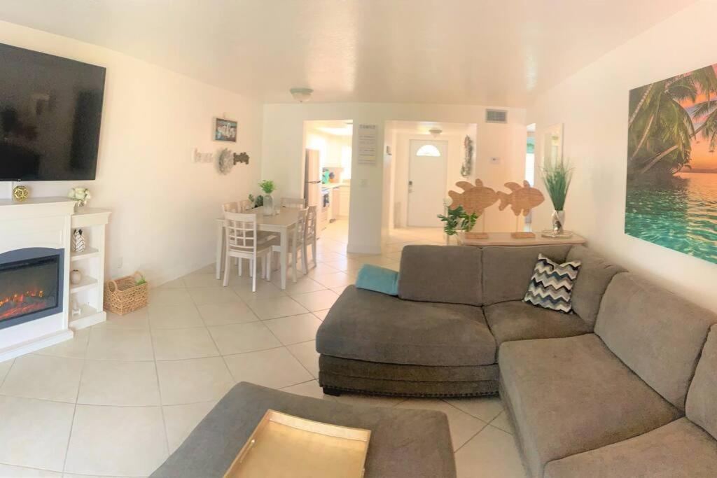 Bright And Beachy 2Bed 1Bath Home - Unit 210 Cocoa Beach Eksteriør bilde